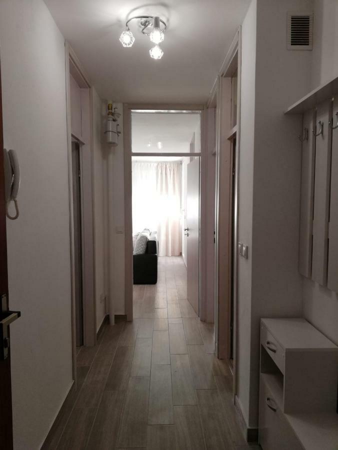 Apartment White Pula Buitenkant foto